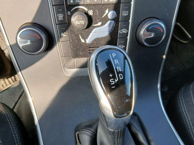 VOLVO V60 D2 Geartronic