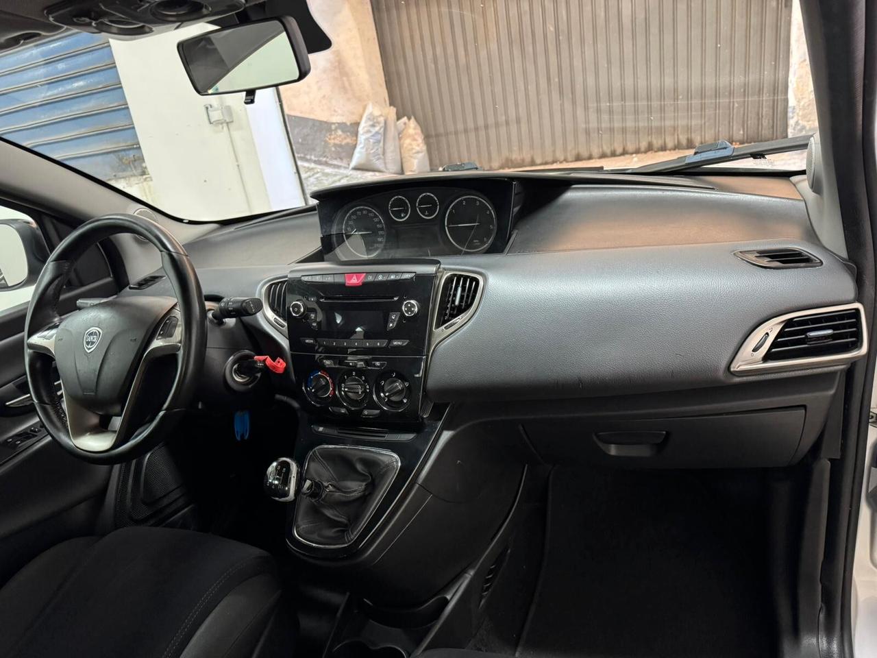 Lancia Ypsilon 1.3 MJT 16V 95 CV 5 porte S&S Gold