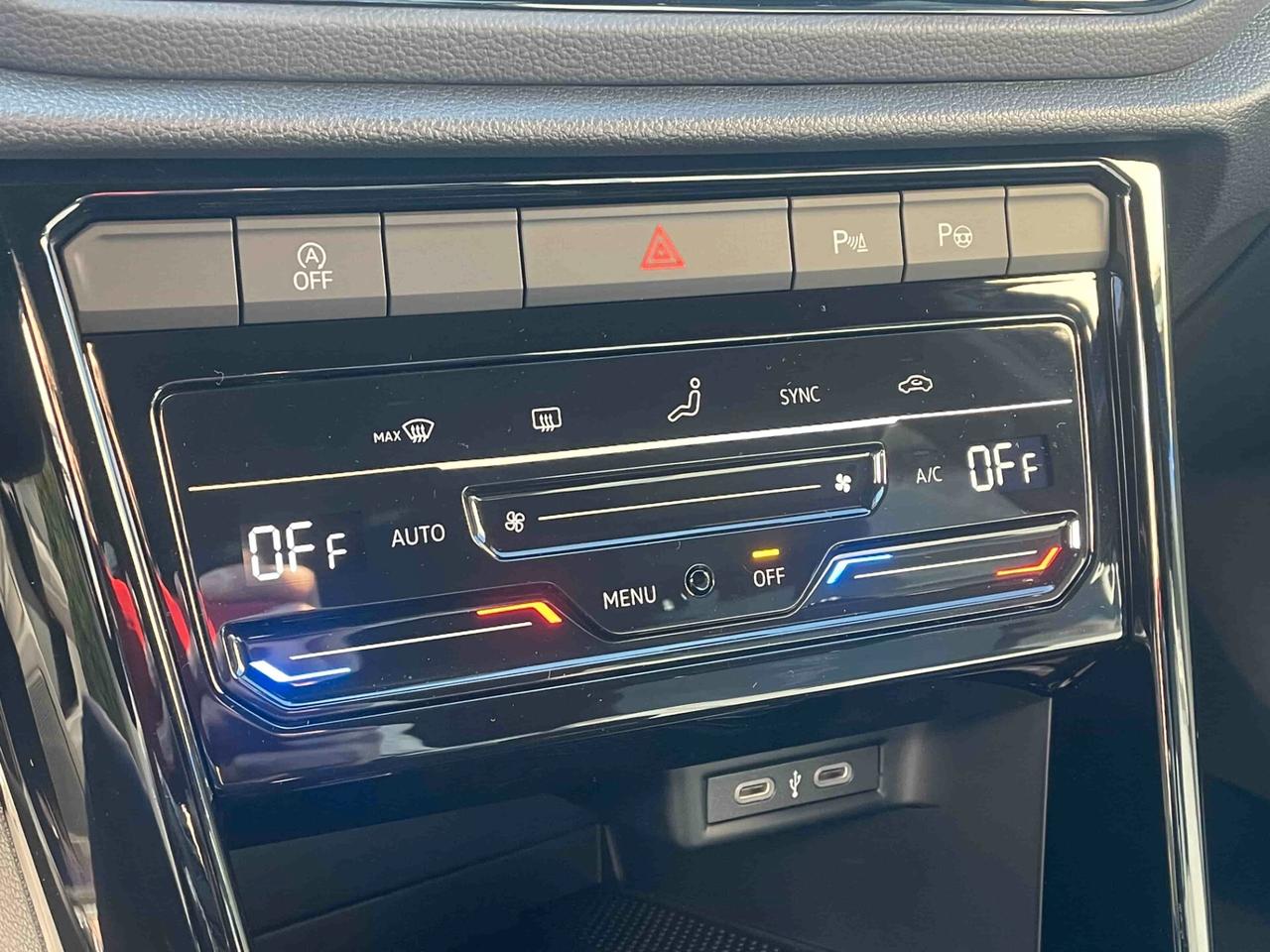 Volkswagen T-Roc 1.0 TSI 116 cv R-Line NEOPATENTATI