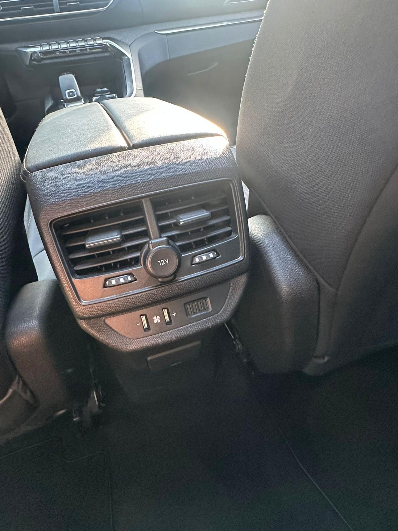 Peugeot 5008 1.5 HDI 130CV GT Line -7 POSTI -TETTO APRIBILE- AUTOMATICO- SUPER FULL