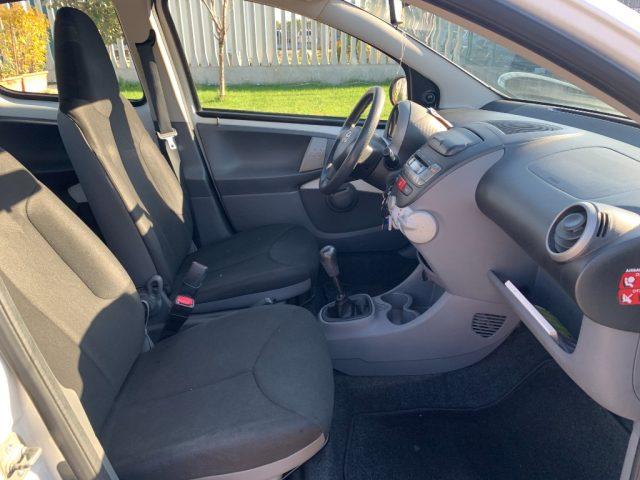 TOYOTA Aygo 1.0 12V VVT-i 5 porte Deep Ocean Connect