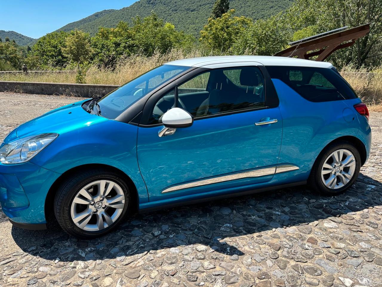 Ds DS3 3 PureTech 82 Chic-Navigatore-Retrocamera-Cerchi lega