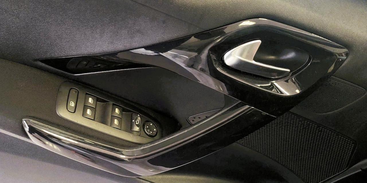 PEUGEOT 208 1° serie PureTech 82 5 porte Allure