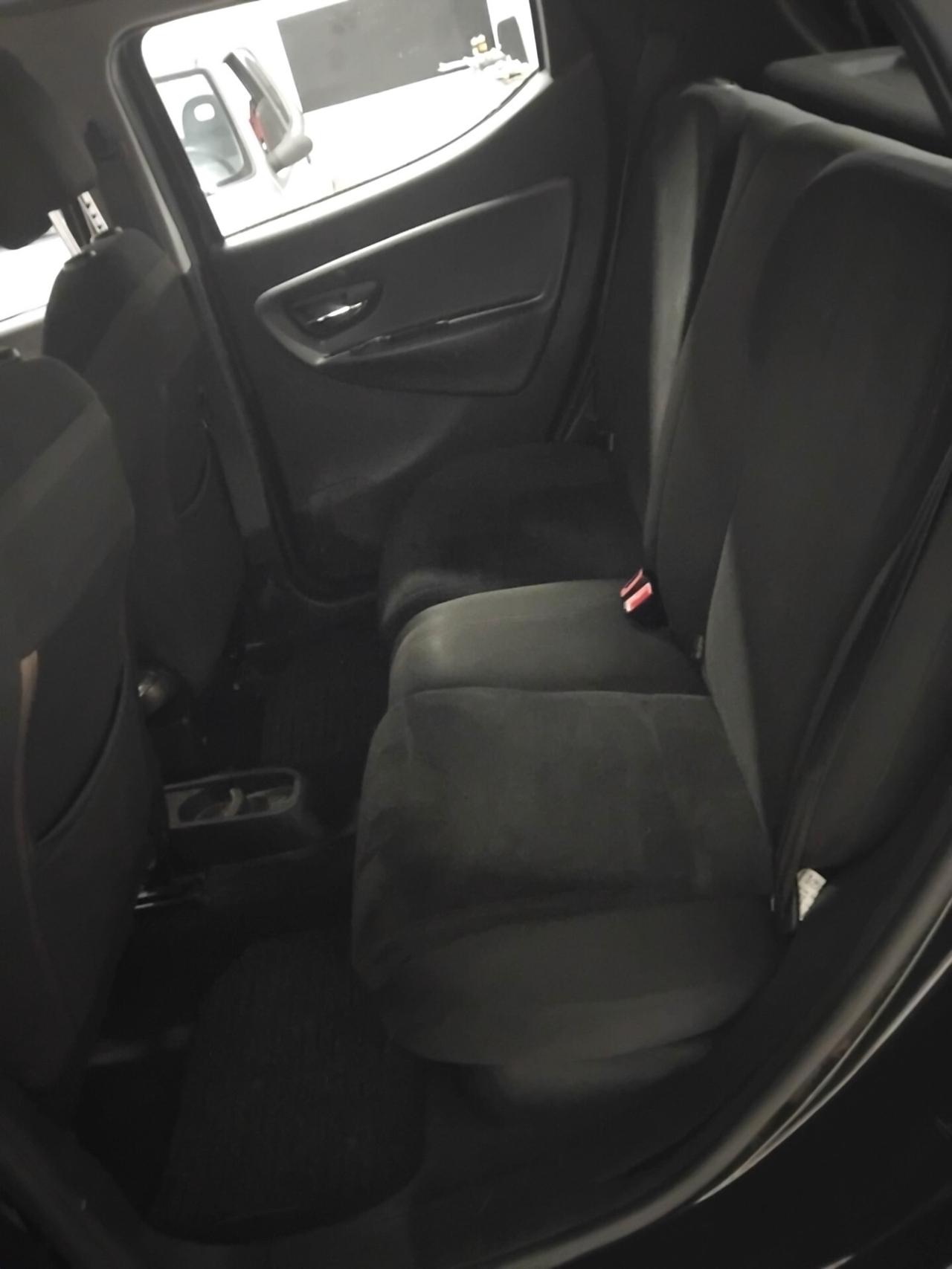 Lancia Ypsilon 0.9 TwinAir 85 CV 5 porte S&S Silver