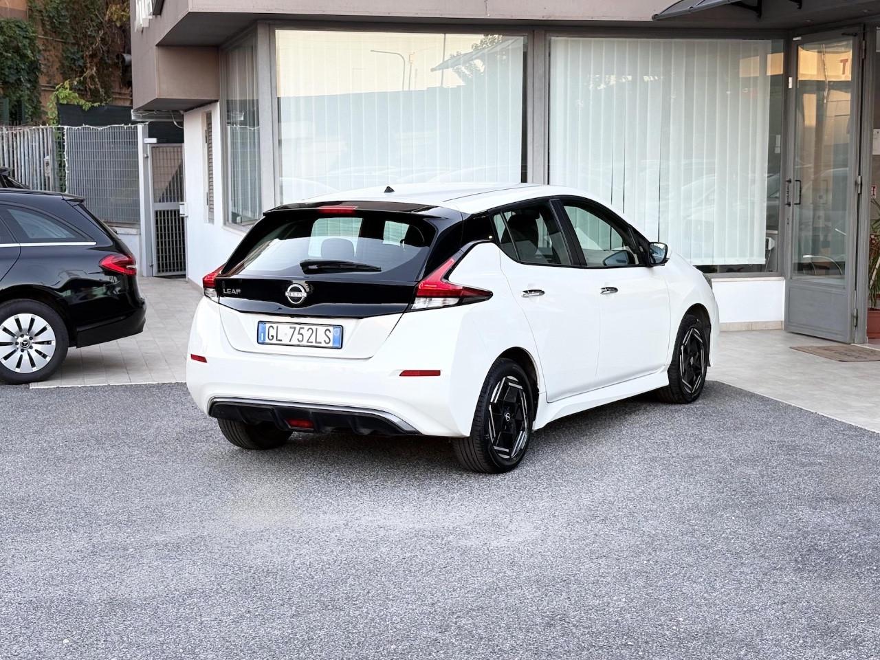 Nissan Leaf 40kWh 122CV E6 - 2022
