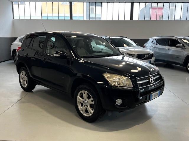 Toyota RAV 4 RAV4 Crossover 2.2 D-4D 150 CV DPF Sol