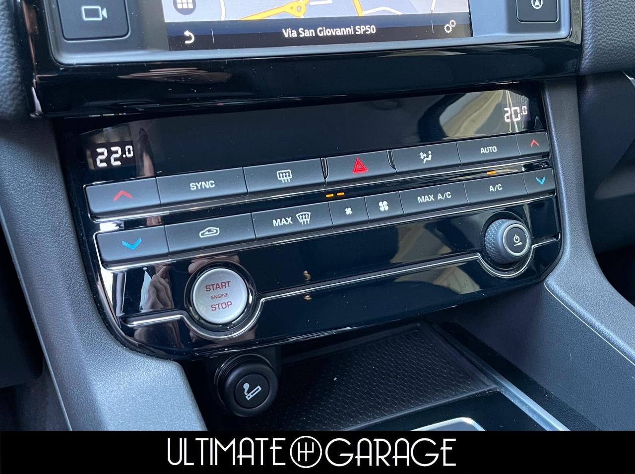 Jaguar F-Pace 2.0d Prestige awd 180cv auto *navi *camera