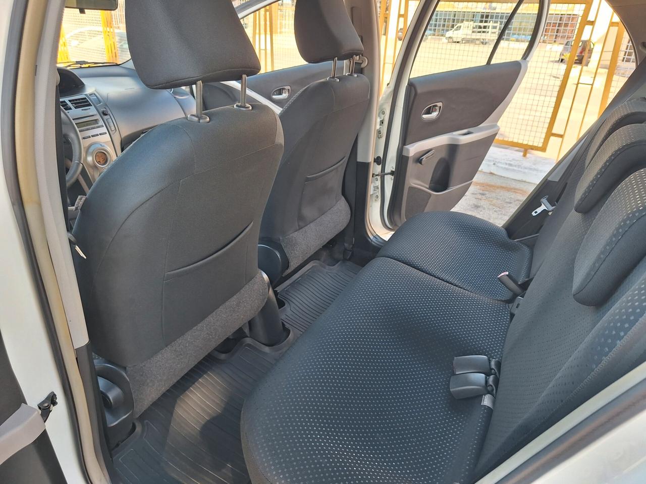 Toyota Yaris 1.0 5 porte SOL PERFETTA CERTIFICATA