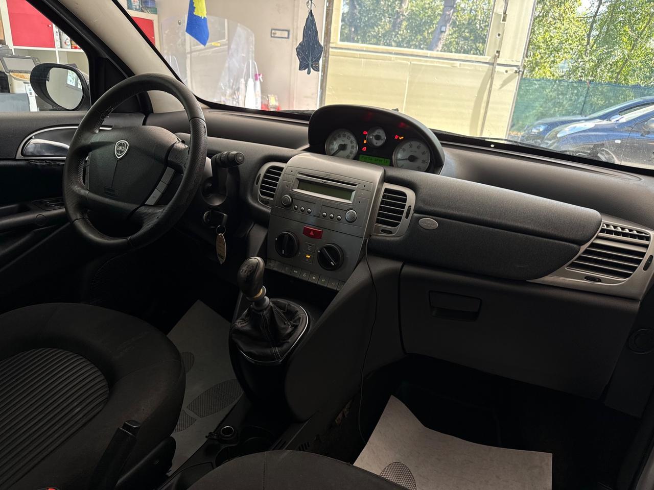 Lancia Ypsilon 1.4 GPL BENZINA NEOPATENTATI
