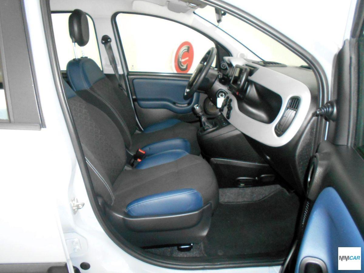 FIAT - Panda - 1.0 FireFly S&S Hybrid Cross