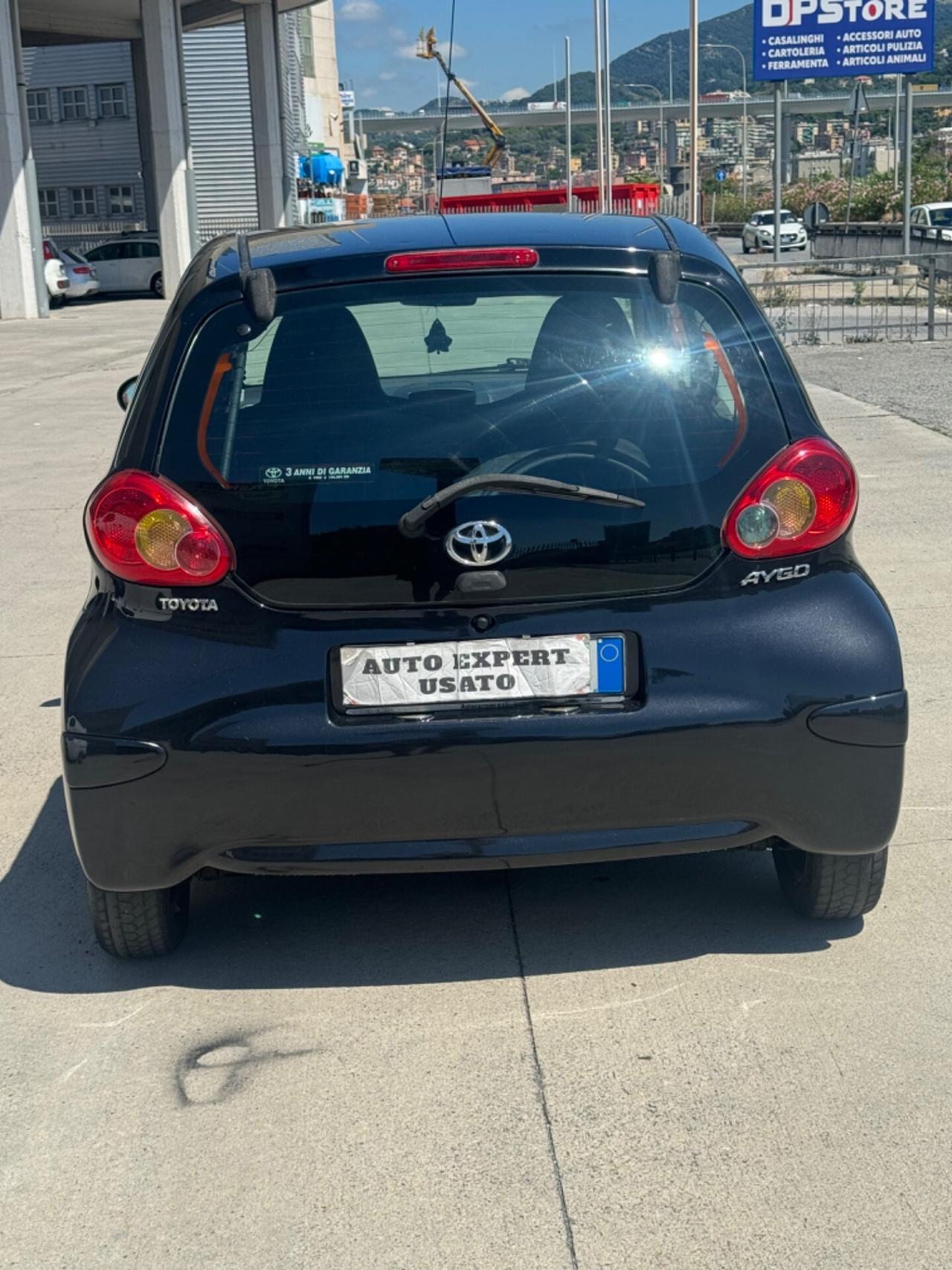 Toyota Aygo 1.0 12V VVT-i 3 porte 2011