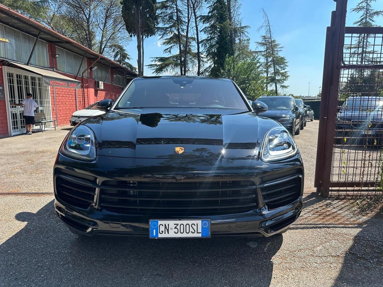 Cayenne Coupé 3.0 V6 E-Hybrid ROSSO CARTIER KAMERA *PROMO* FULL OPTIONAL