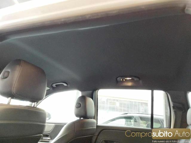 MERCEDES-BENZ GLB 180 D Automatic Premium
