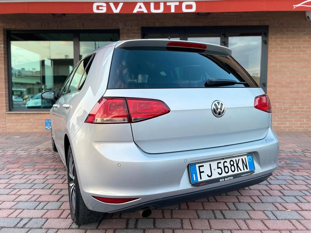 Volkswagen Golf 1.6 TDI Executive BlueMotion