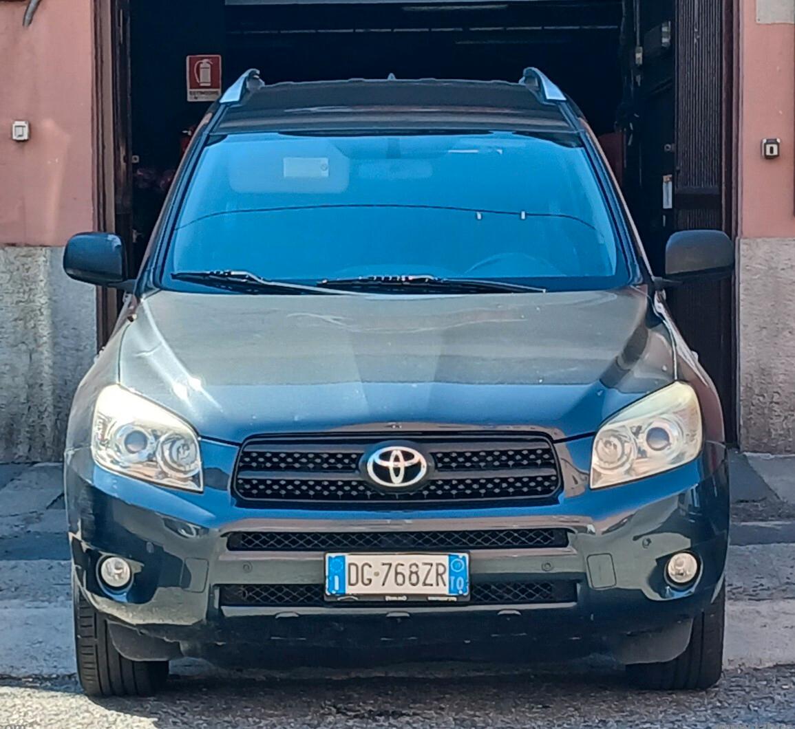TOYOTA Rav4 Sol 2.200 D-4D 136cv 4WD