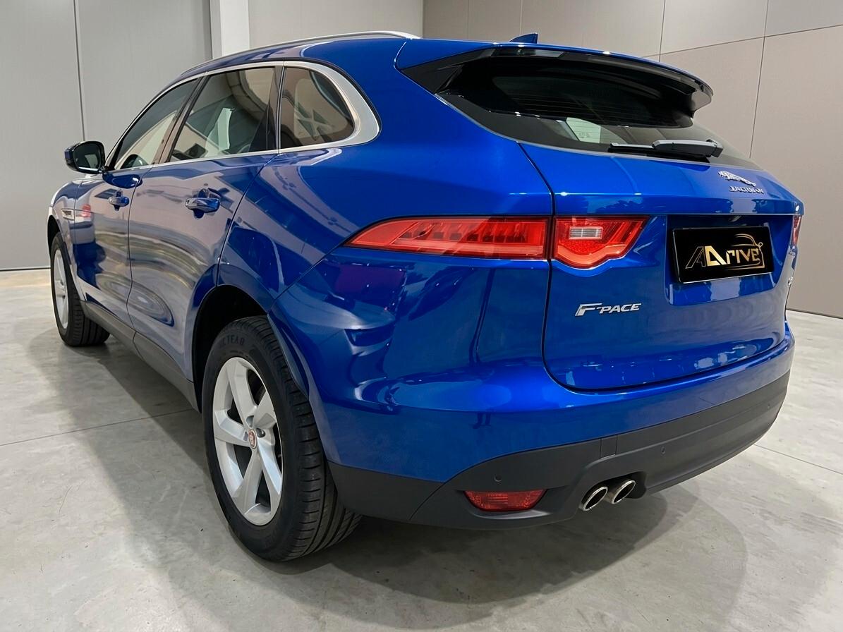 Jaguar F-Pace 2.0 D 180 CV AWD automatica Prestige