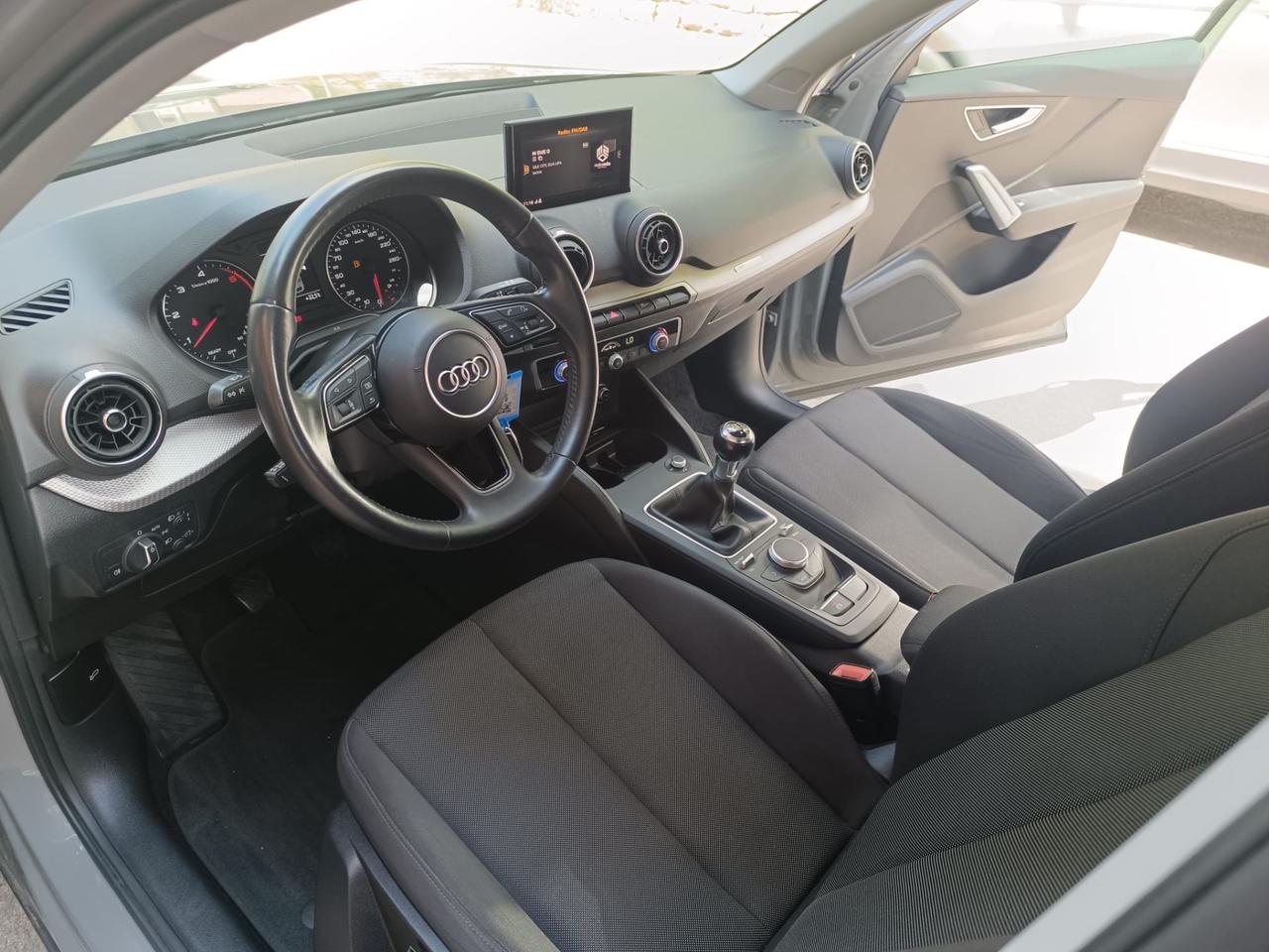 Audi Q2 30 TDI Business