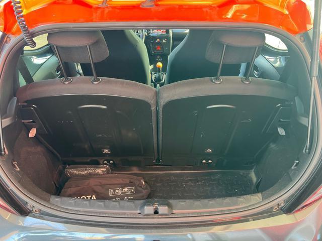 TOYOTA Aygo Connect 1.0 VVT-i 72 CV 5 porte x-wave orange