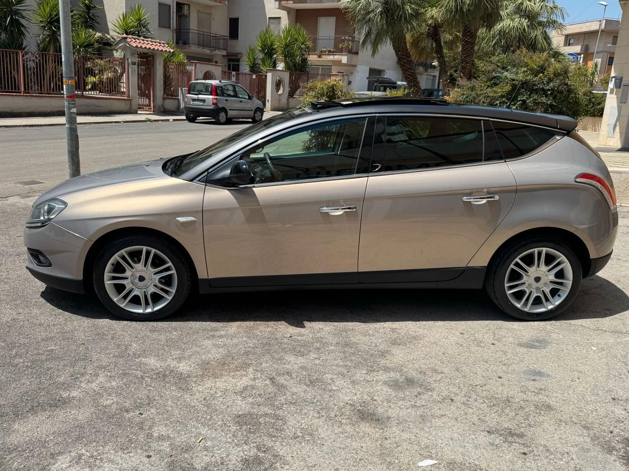 LANCIA DELTA 1.6 MJ 120 CV. BI-COLORE TETTO+CERCHI