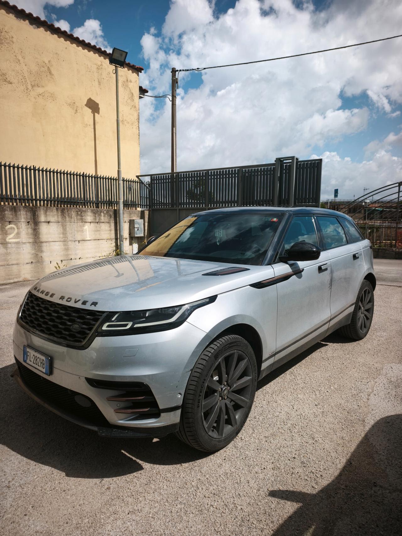 Land Rover Range Velar 2.0D I4 240 CV R-Dynamic HSE motore nuovo con fattura