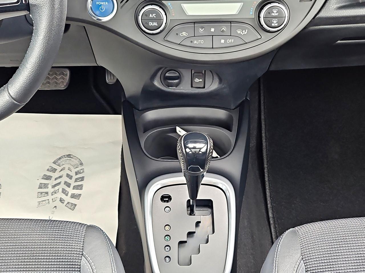 Toyota Yaris 1.5 Hybrid 5 porte Style FULL NEOPATENTATI