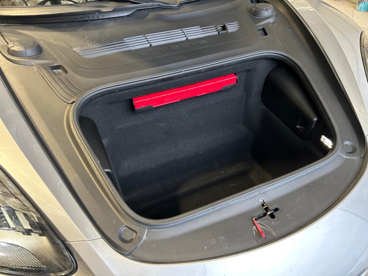 Porsche 718 Spyder Boxster PDK