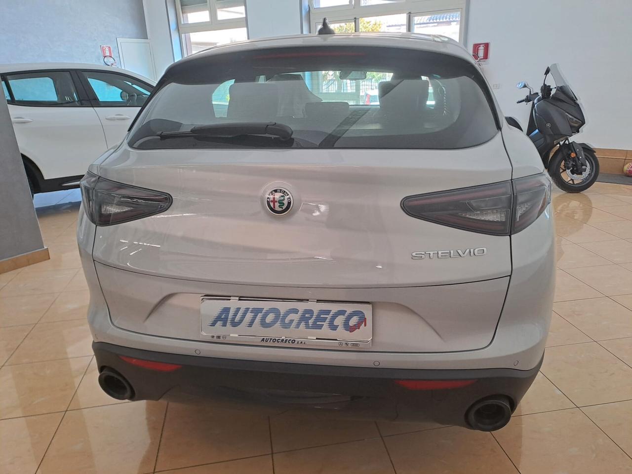Alfa Romeo Stelvio 2.2 Turbodiesel 160 CV AT8 RWD Sprint