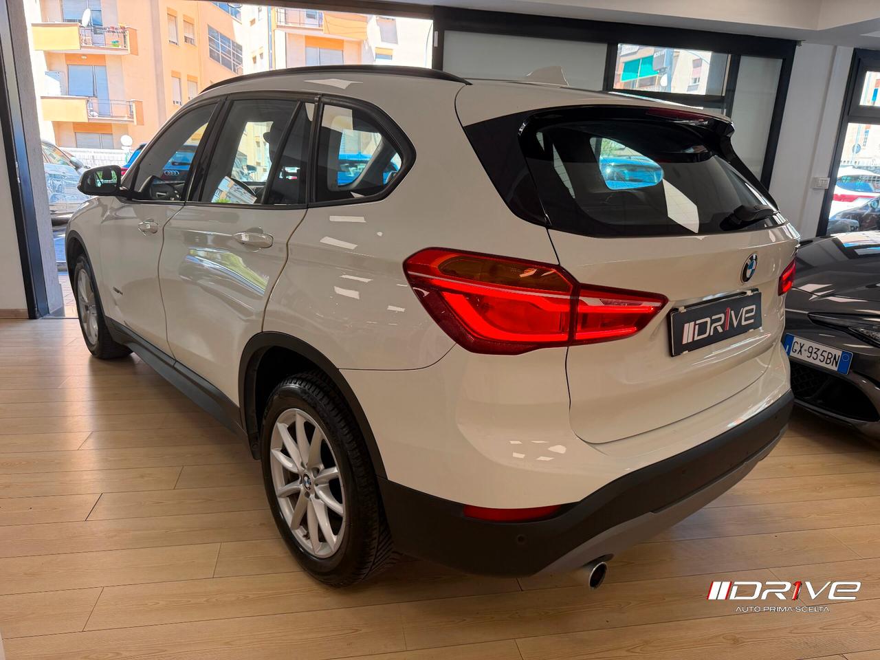 BMW X1 (F48) X1 sDrive18d Business