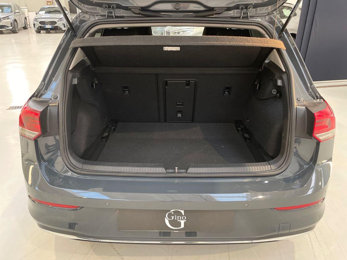 VOLKSWAGEN Golf VIII 2020 - Golf 1.0 tsi evo Life 110cv