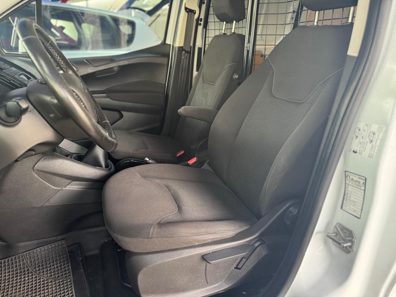 Ford Transit Courier 1.5 TDCi 75CV Van Entry