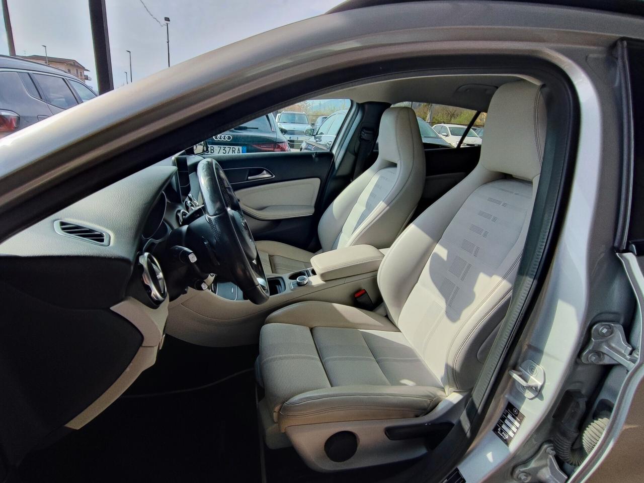 Mercedes-benz GLA 200 d Automatic 4Matic Premium