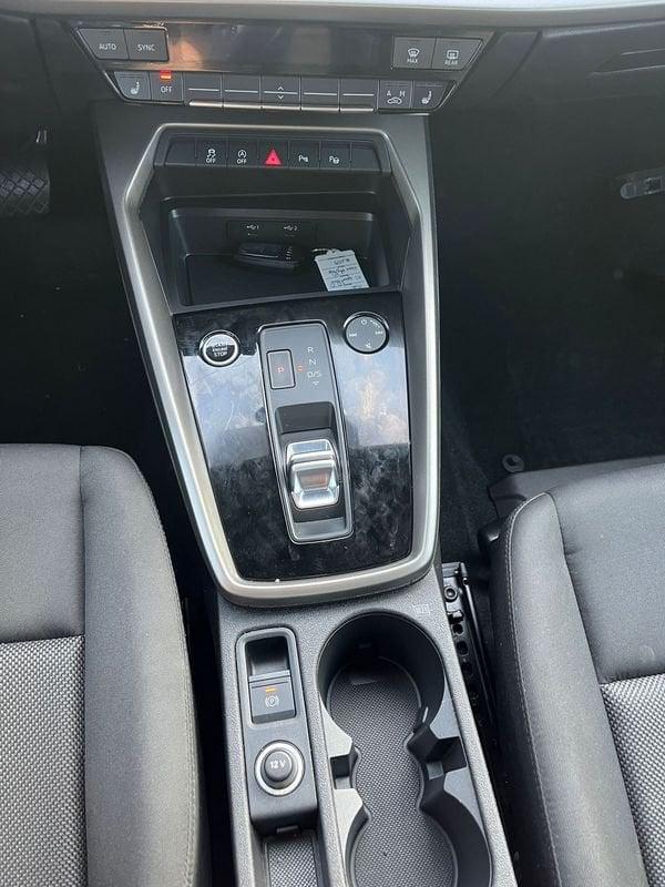 Audi A3 A3 SPB 30 TFSI Business