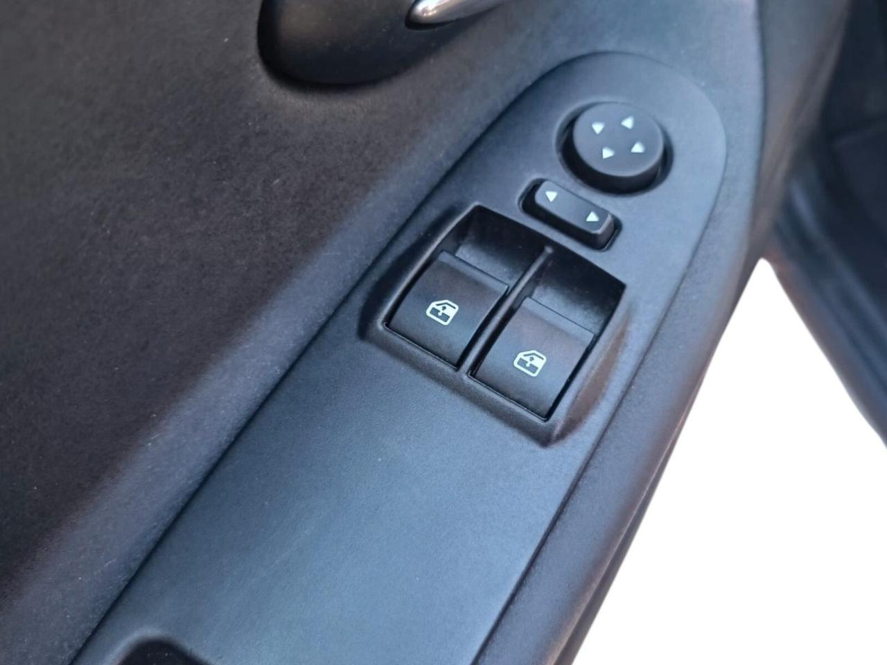 Lancia Ypsilon 1.0 FireFly 5 porte S&S Hybrid Ecochic Gold