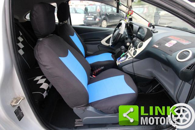 FORD Ka+ 1.2 8V 69CV INDIVIDUAL BLACK & WHITE