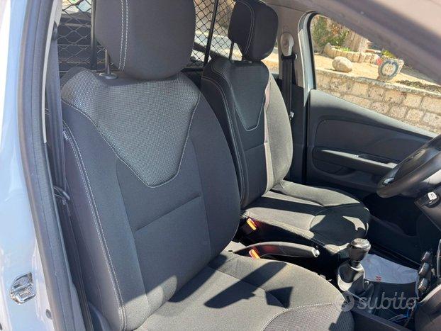 RENAULT CLIO 1.5 Dci VAN 2 POSTI AUTOCARRO