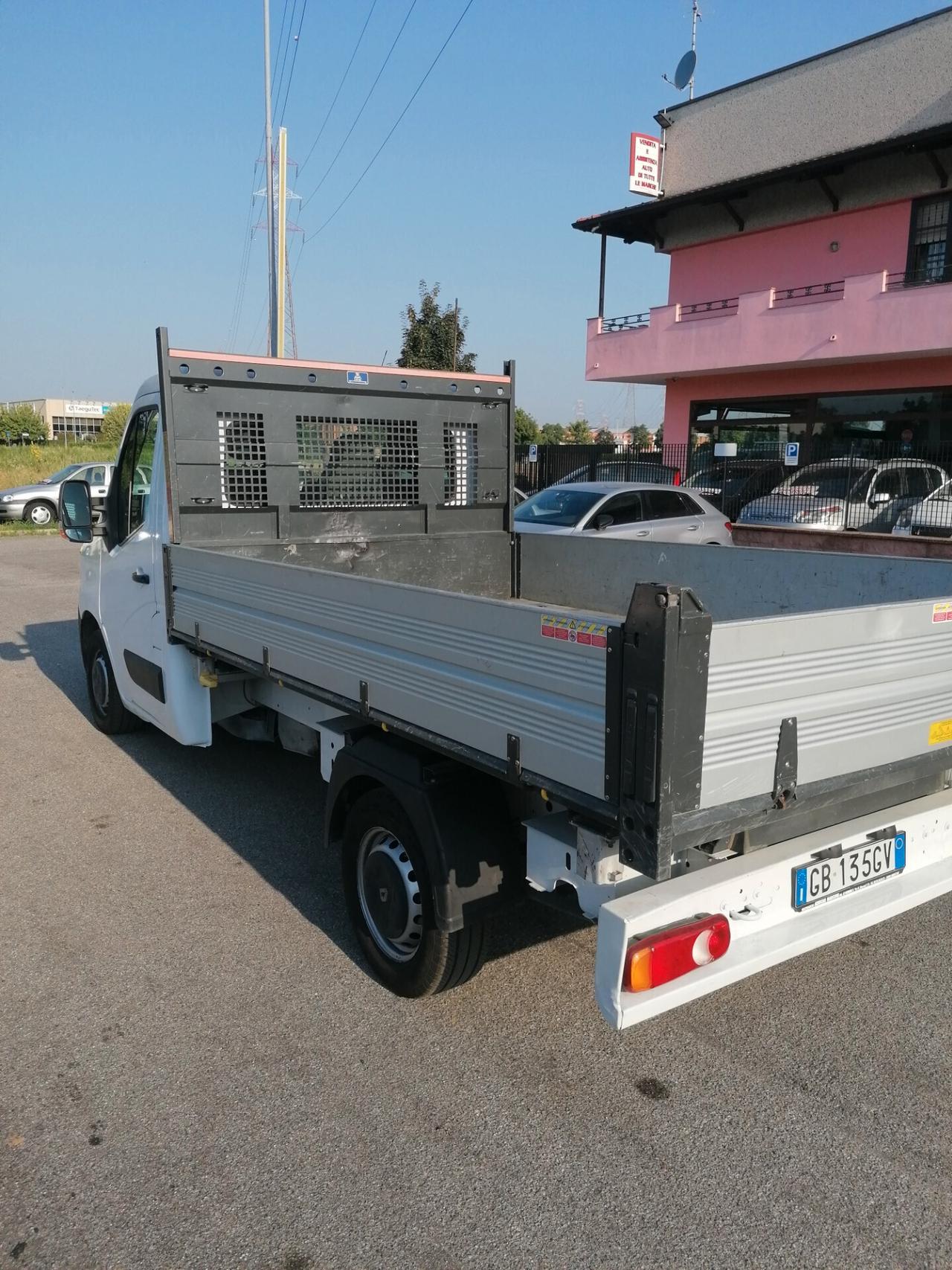 Renault Trucks Master RIBALTABILE 3 LATI EURO 6 35000 KM