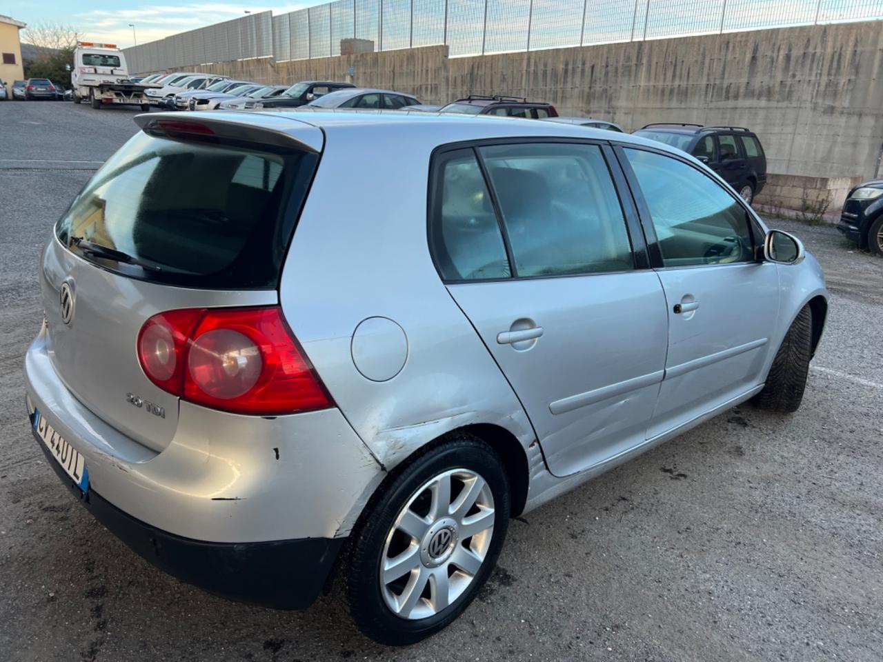 Volkswagen Golf 2.0 TDI 140cv 6 marce