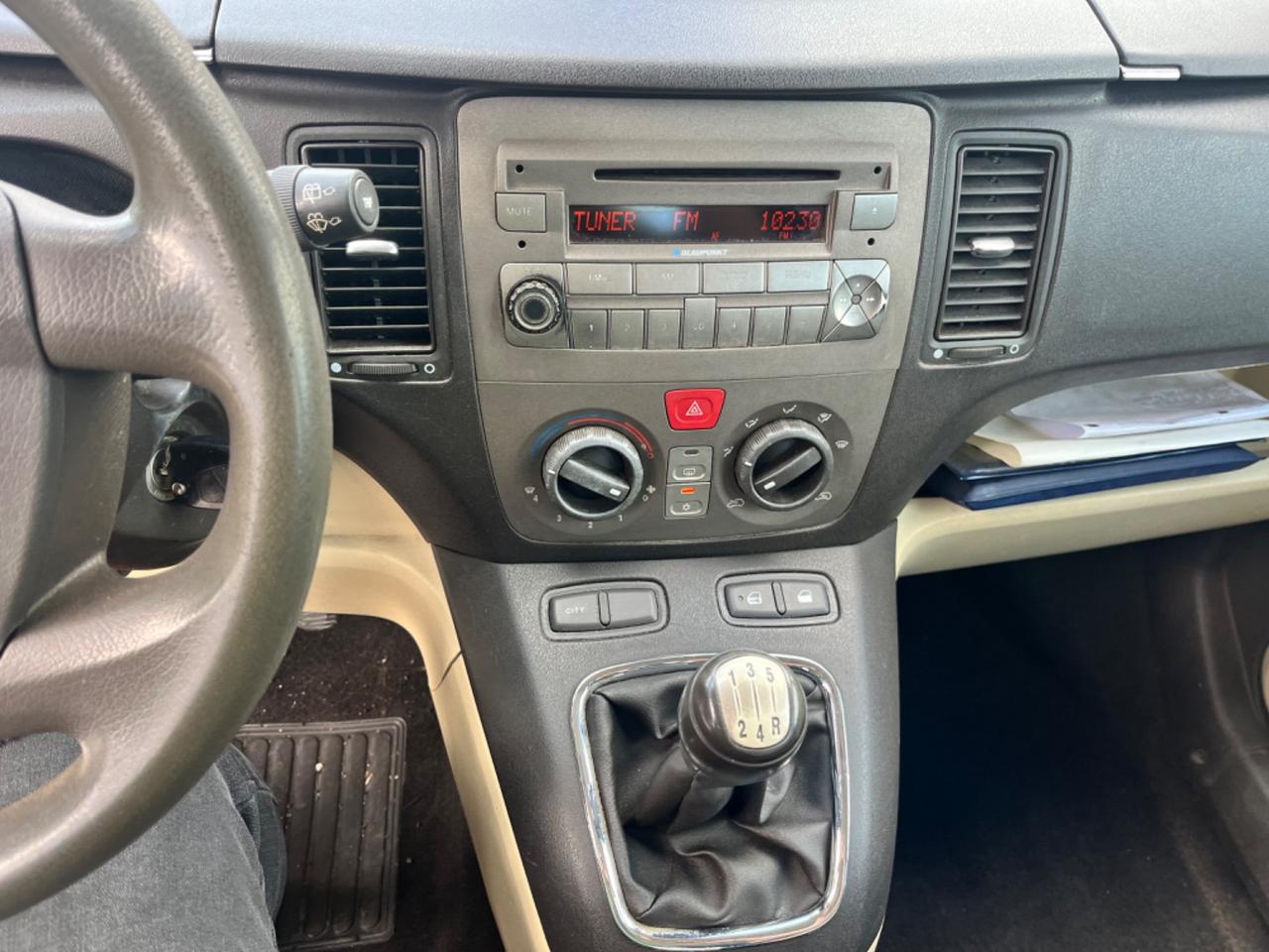 Lancia MUSA 1.3 Multijet 16V Argento
