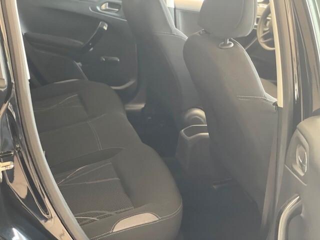Peugeot 208 1.2 VTi 82 CV 5 porte Active