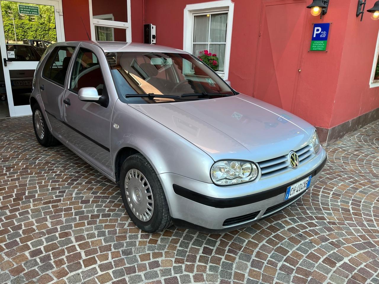 Volkswagen Golf 1.9 TDI/101 CV