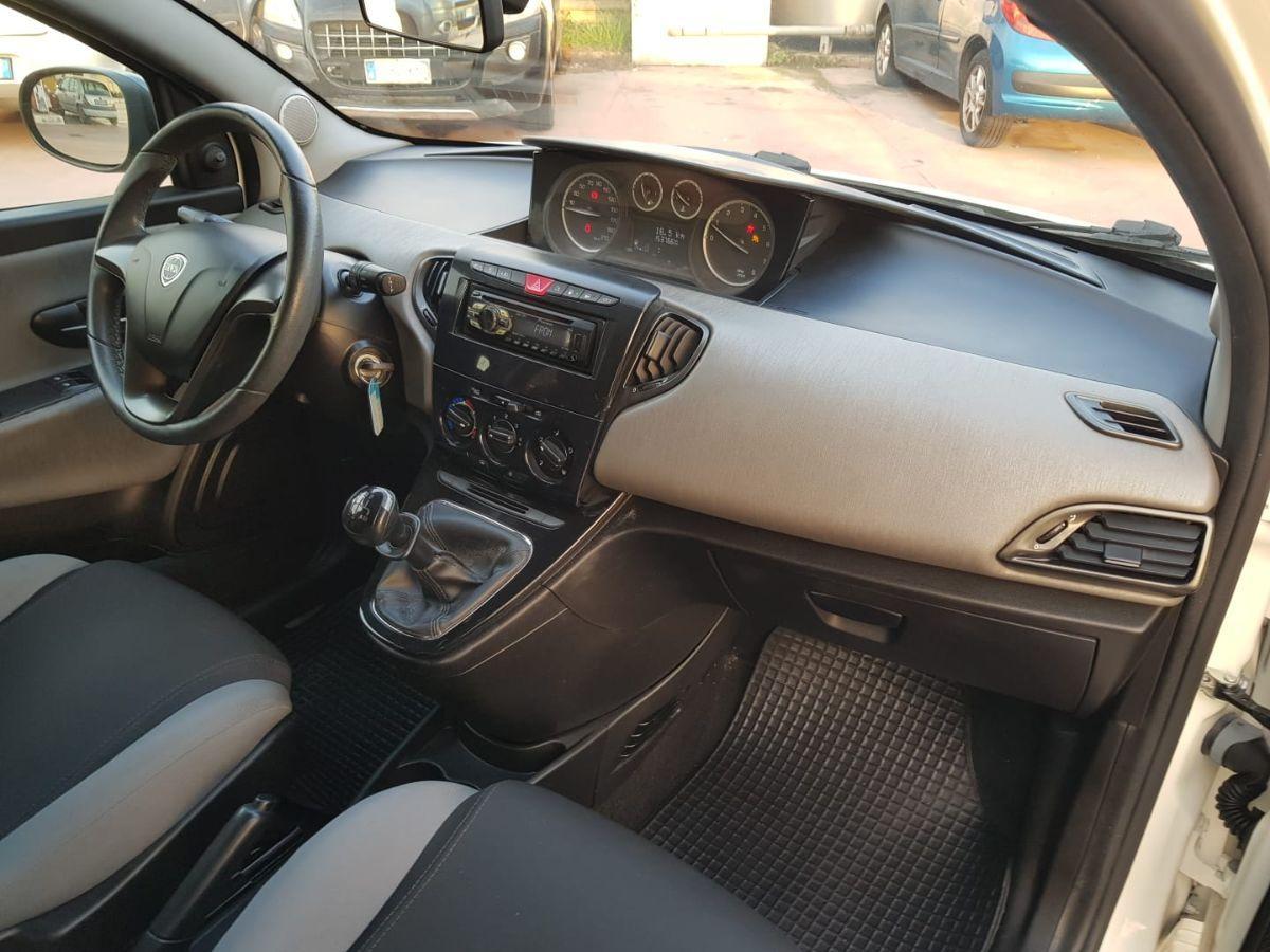 LANCIA - Ypsilon - 1.2 69 CV 5 porte GPL Ecochic Gold