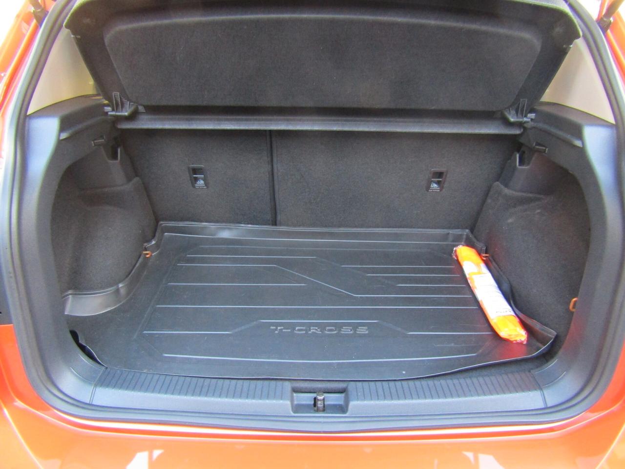 Volkswagen T-Cross 1.0 95CV "45.200 km" Carplay, ADAS, Cruise control