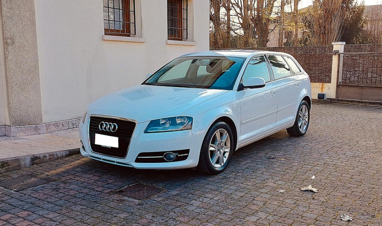 Audi A3 1.6 TDI EDITION OK NEOPATENTATI