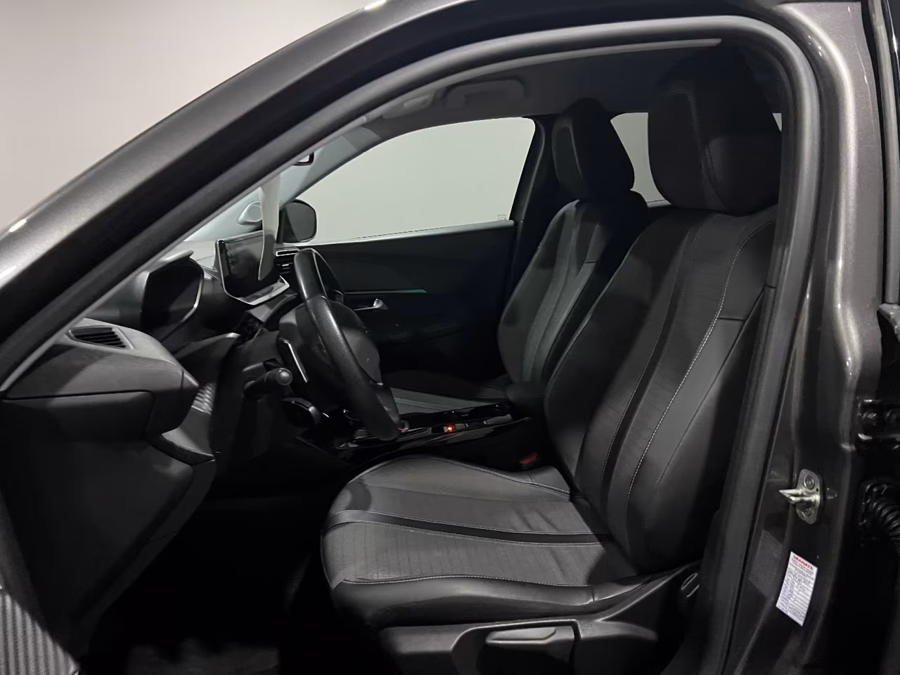 Peugeot 2008 BlueHDi 130 S&S EAT8 Allure