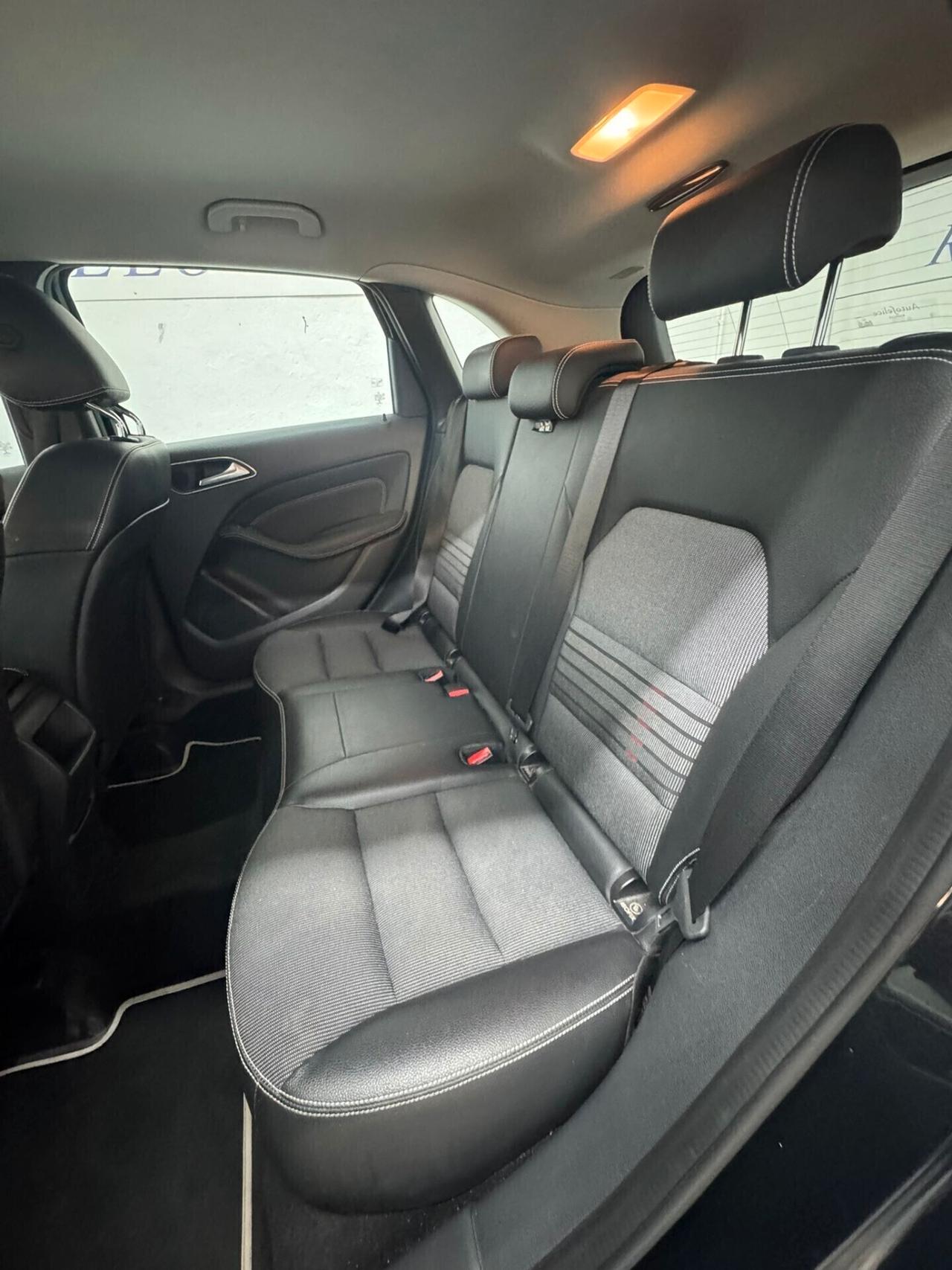 Mercedes-benz B 200 B 200 d Automatic Premium