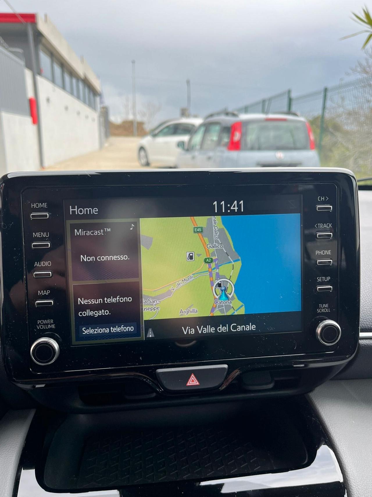 Toyota Yaris Cross 1.5 Hybrid 5p. E-CVT Business