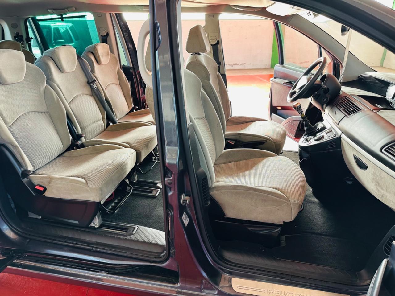 Peugeot 807 2.0 HDi 7Posti