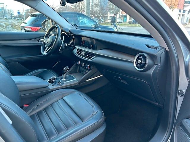 Alfa Romeo Stelvio 2.0 Turbo 280 CV AT8 Q4 First Edition