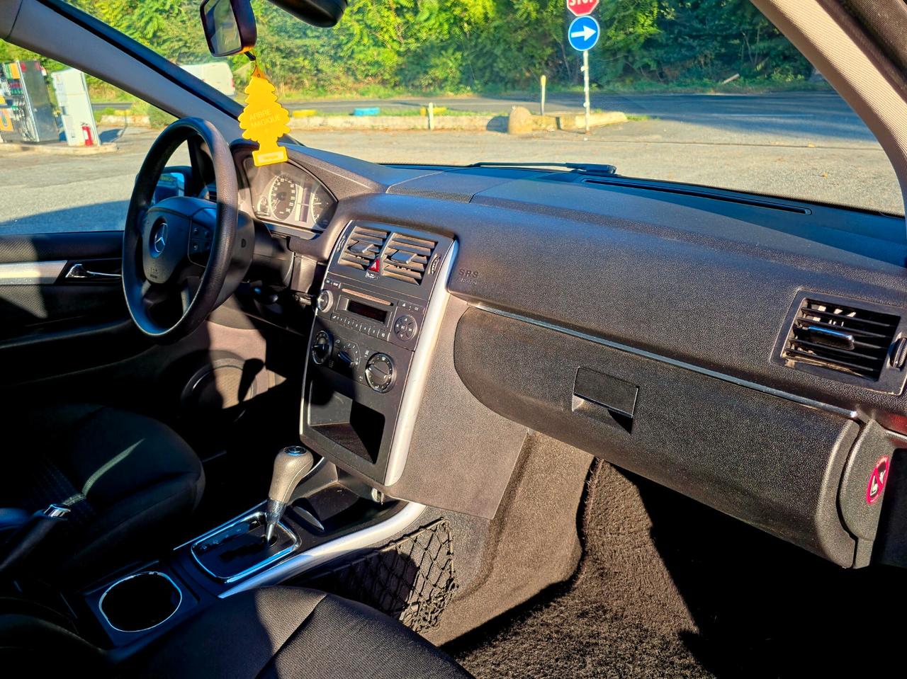 Mercedes-benz B 180 CDI Premium 2011-E4 Automatico