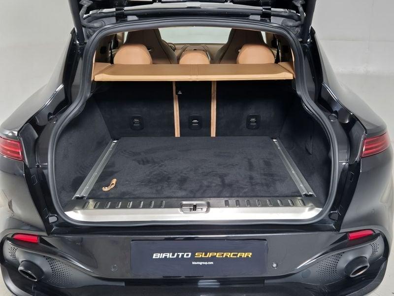 Aston Martin DBX 4.0 auto